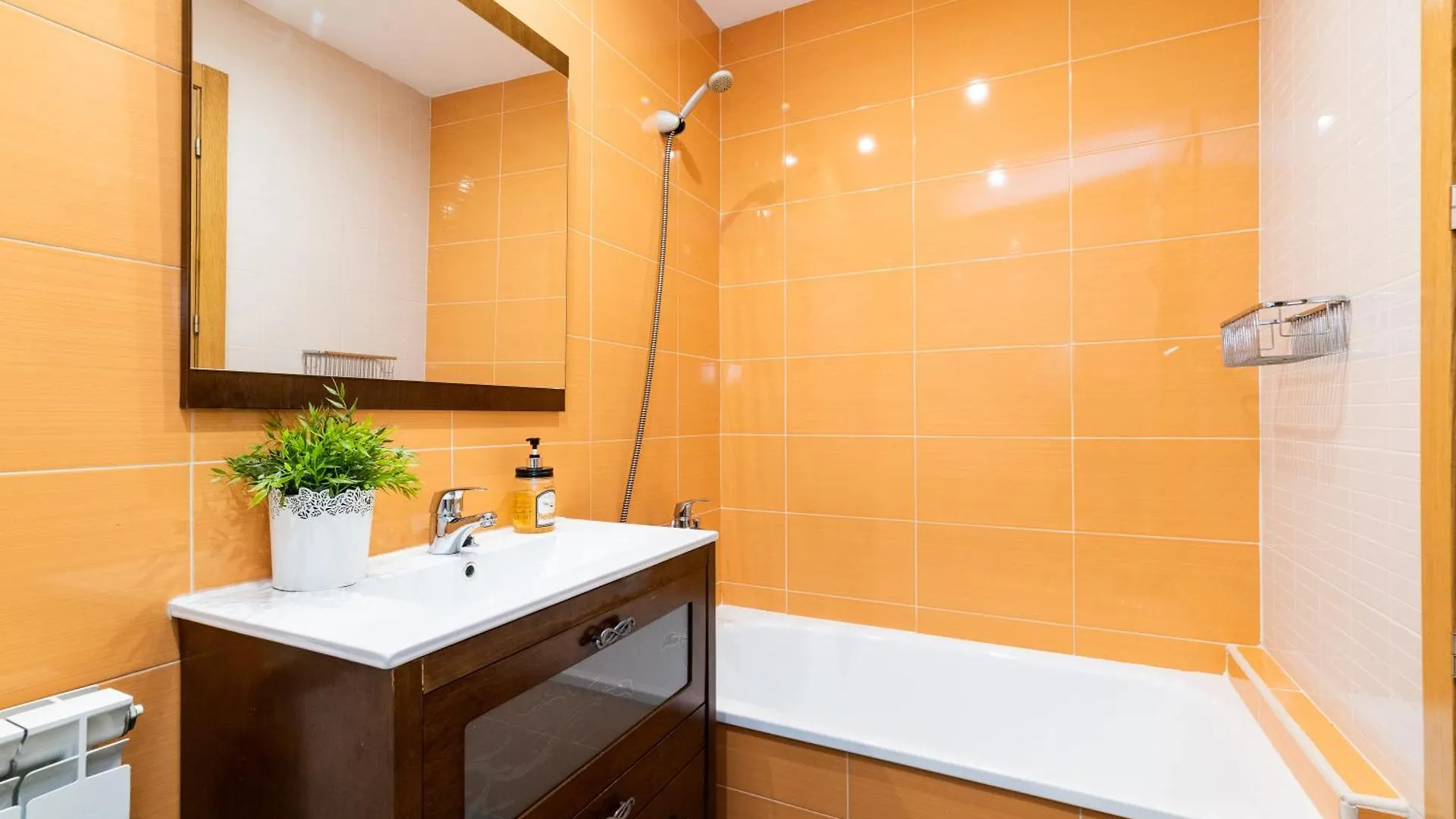 El Generalife Cerca Centro Y Sierra Nevada Con Piscina Y Barbacoa Y Parking Gratis Apartment Granada Spain