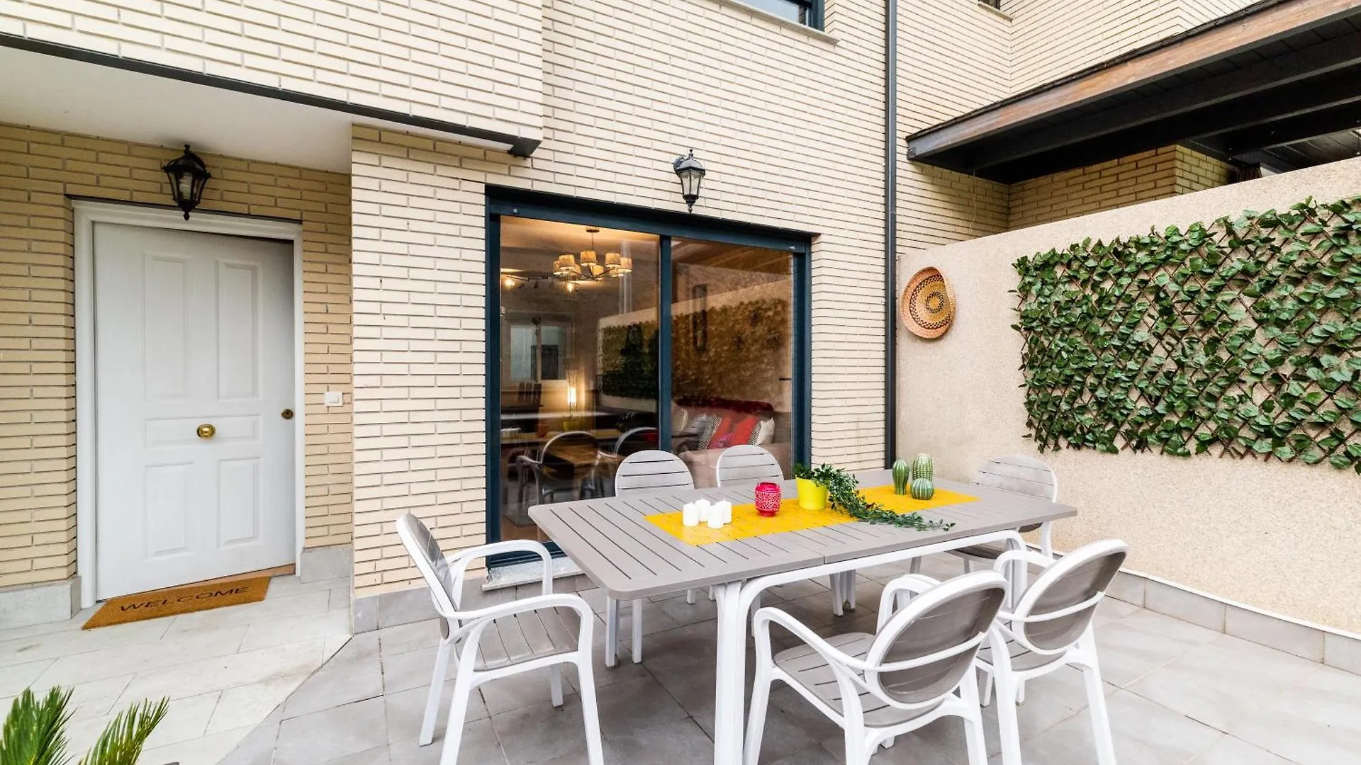 El Generalife Cerca Centro Y Sierra Nevada Con Piscina Y Barbacoa Y Parking Gratis Apartment Granada 0*,  Spain